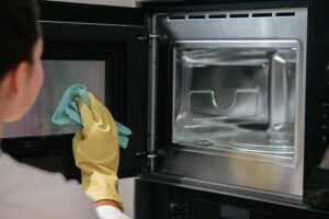 Como limpar forno elétrico de um jeito fácil