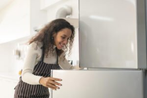 Distância da geladeira para a parede: espaço ideal para sua geladeira