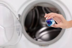 Como limpar máquina de lavar: passo a passo para manter sua lavadora sempre nova!